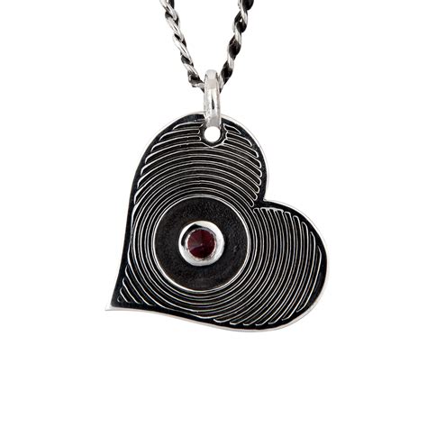 Vinyl Record Heart with Inverted Garnet Stone – Street Evil Studios