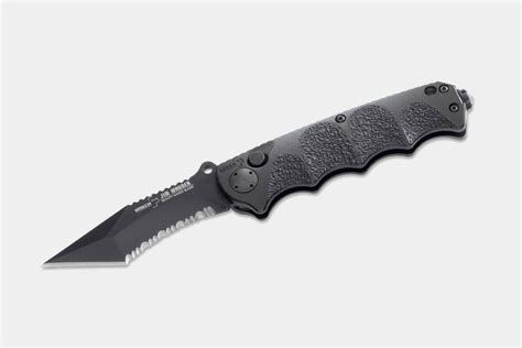 The 20 Best Tactical Folding Knives | Improb