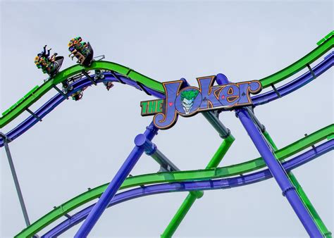 THE JOKER™ 4D Free Fly Coaster - Six Flags New England