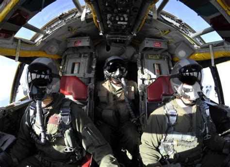 STUNNING! Inside the B-52 Stratofortress in 52 high-res images