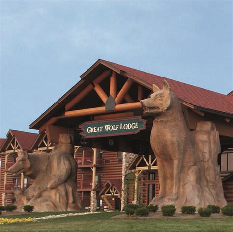 Tony Tours the Town - Great Wolf Lodge Resort - Concord NC