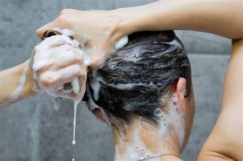 4 Hair Washing Techniques To Prevent and Clear Up Acne - Jil Goorman Beauty