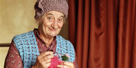 R.I.P. – ‘Royle Family’ and ‘Vicar of Dibley’ star Liz Smith dies at 95 | Tellyspotting