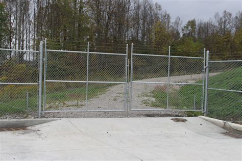 Steel chain link swing gate 1 - America's Gate Company