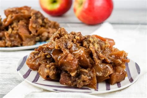 Healthy Slow Cooker Apple Crisp - Slender Kitchen