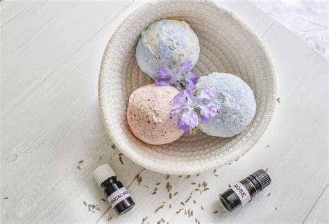 Relaxing Essential Oils & Bath Bomb Recipe