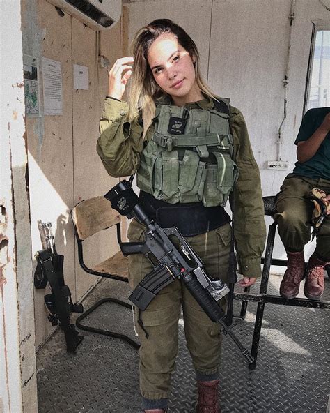 Amazing WTF Facts: Beautiful Israeli Military Women