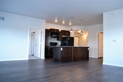 New upscale apartment complex opens in downtown Lansing | City Pulse