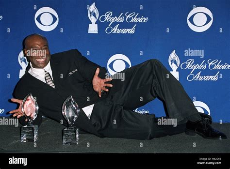 MICHAEL CLARKE DUNCAN 'PEOPLES CHOICE AWARDS' LOS ANGELES USA PASADENA 07 January 2001 Stock ...