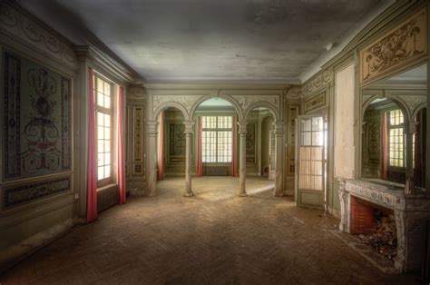 15 Photos of Abandoned Living Rooms in Decay - Urban Photography by ...