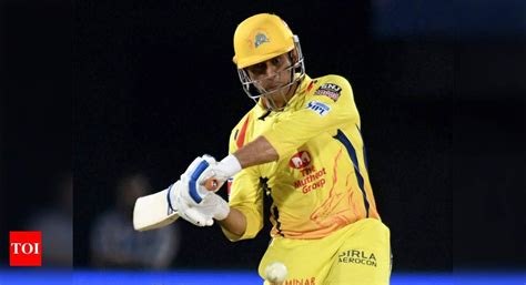 Dhoni is an era of cricket, almost like leader of a nation: Hayden : r ...