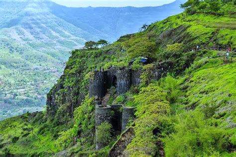 Sinhagad fort Information | battle of tanhaji malusare on Sinhagad