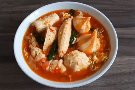 SUPER ENAK! Resep dan Cara Membuat Seblak Bakso Seafood, Makanan yang Cocok Jadi Ide Jualan ...