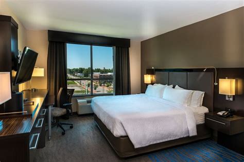 Holiday Inn Owensboro Riverfront an IHG Hotel Owensboro | Bookonline.com