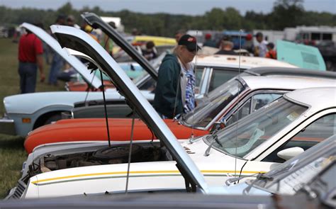 Norwalk vintage car auction brings in $2 million - The Blade