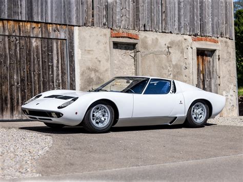 Lamborghini Miura