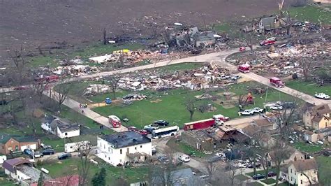 PHOTOS: Tornado damage, the day after - ABC7 Chicago