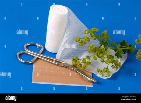 Bandaging material Stock Photo - Alamy