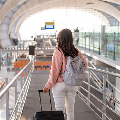 A Basic Guide to Airport Layovers | WanderBIG.com