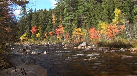 Fall Foliage Along the Kancamagus Highway - YouTube