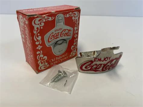 VINTAGE COCA COLA Reproduction Old Fashioned Wall Mount Metal Soda ...