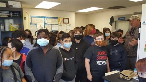 Perry Middle School students tour city health, safety facilities ...