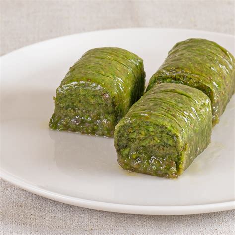 Pistachio Rolled Baklava