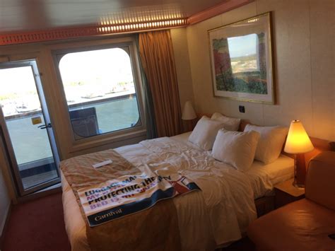 Balcony Stateroom, Cabin Category 8B, Carnival Valor