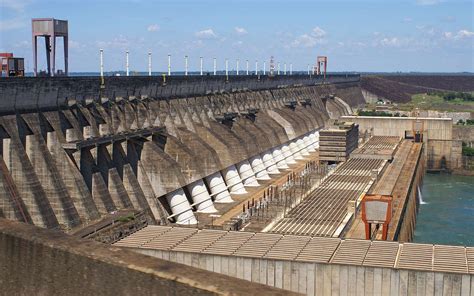 Itaipú Dam (Paraguay | Brazil)