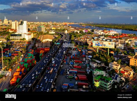 Khlong toei port hi-res stock photography and images - Alamy