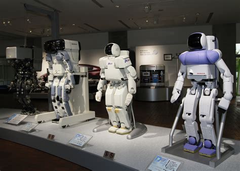 File:Honda prototype robots Honda Collection Hall.jpg - Wikipedia, the ...