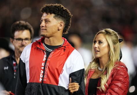 Brittany Mahomes Rocks Red & Black Outfit For SNF