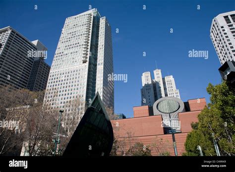 Yerba Buena Gardens and San Francisco Museum of Modern Art (MoMA Stock Photo - Alamy