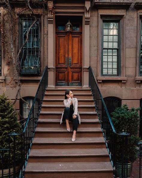 NYC Brownstones on the Upper East Side | Nyc brownstone, Beautiful ...