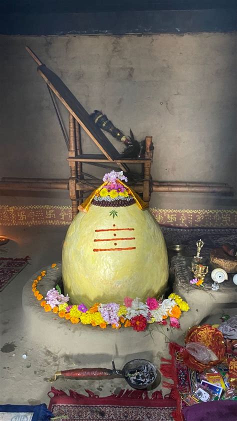 Bijli Mahadev Temple Kullu | Shivling | Shiva Temple | Shiva art, Lord ...