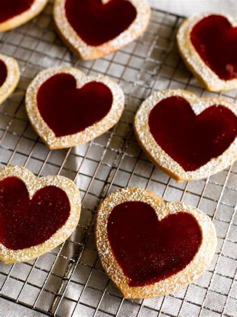 The Queen of Hearts She made some tarts All on a summers day... #Jam Hearts | Food, Jam tarts ...