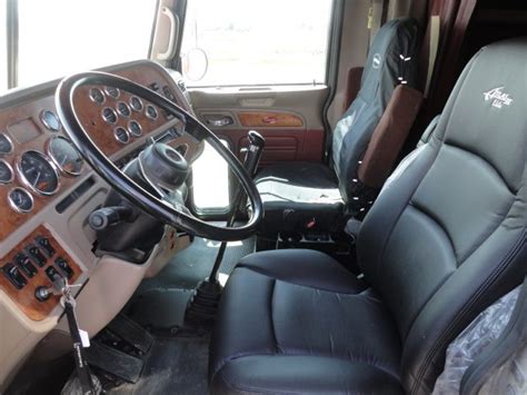 Peterbilt 386 Interior