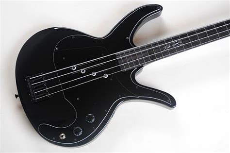 Bob Daisley Debuts Black Beauty Signature Series Bass – No Treble