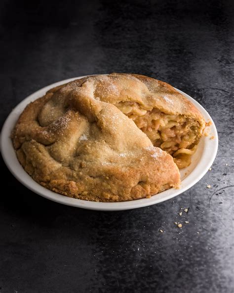 Tootie Pie Company Traditional Apple Pie, For 10-12 People