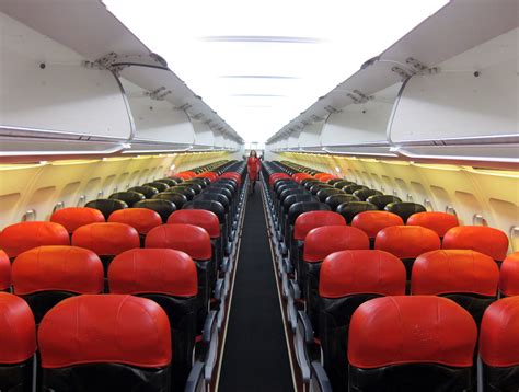 ไฟล์:AirAsia interior.jpg - วิกิพีเดีย