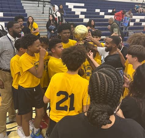 Laveen Hawks win 2022 boys basketball championship - Laveen Elementary School