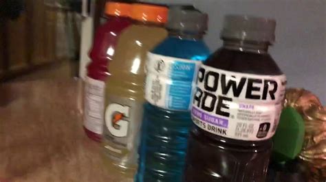 Mixing 4 different Gatorade colors - YouTube