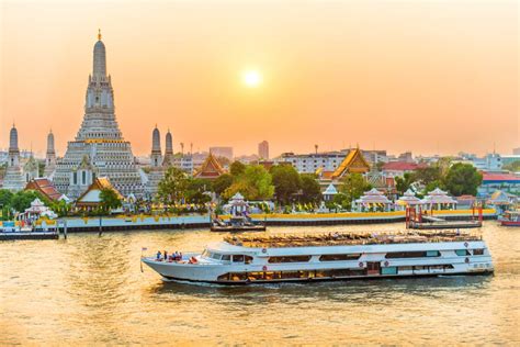 Dinner cruise Bangkok - Full Guide & Best deals – Royal Vacation