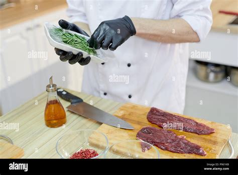 Chef Cooking Steak Stock Photo - Alamy