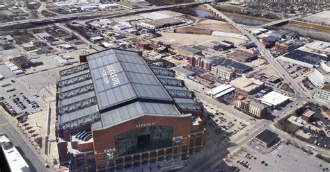 Lucas Oil Stadium roof will be closed for Colts' home opener as ...