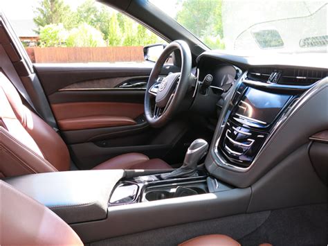 2019 Cadillac CTS: 202 Interior Photos | U.S. News