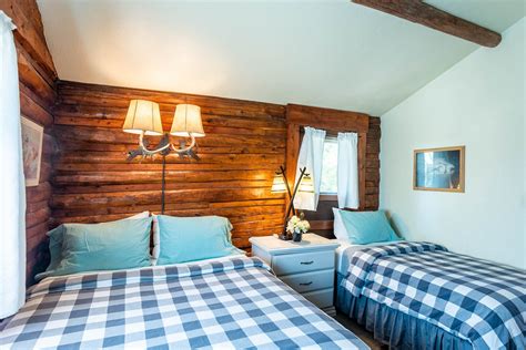 LOG CABIN MOTEL - Updated 2024 Prices & Hotel Reviews (Pinedale, WY)