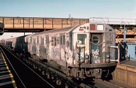 NYC Transit: Subway graffiti down 46 percent - Second Ave. Sagas