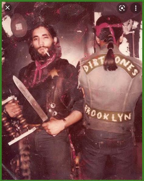 1970s NYC street gang photo. Times was tuff back then. : r/pics