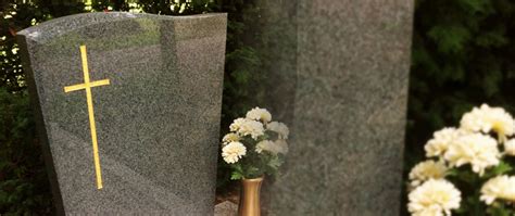 Geli-Raubal-Gravestone in 2020 | Skulls for sale, Gravestone, Cemeteries